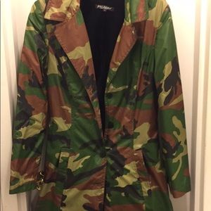 Betsey Johnson camo trench jacket